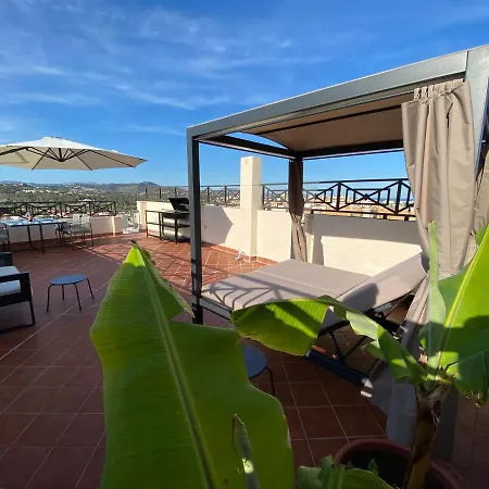 With Solarium/terrace. Apartman